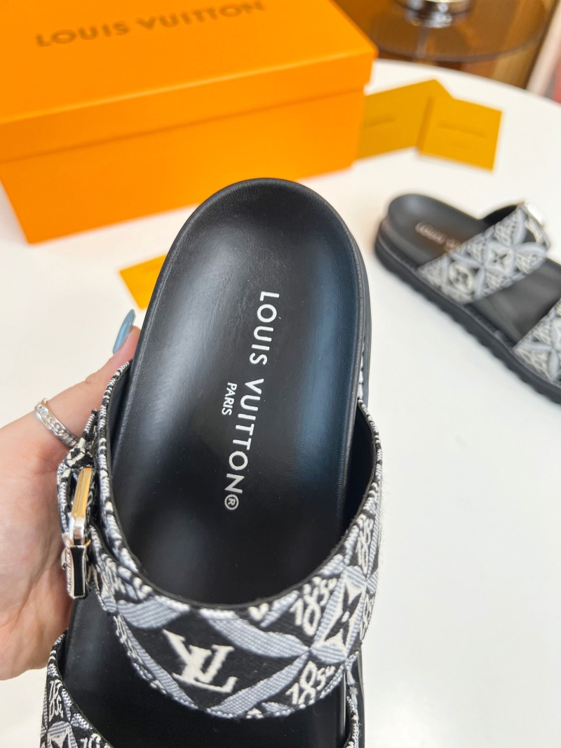 Louis Vuitton Slippers